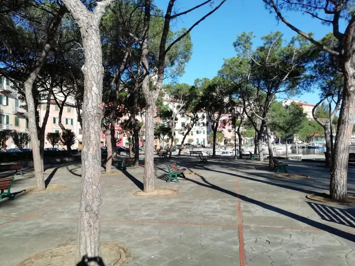 フェッツァノ La Terrazza Nel Carruggioヴィラ イタリア